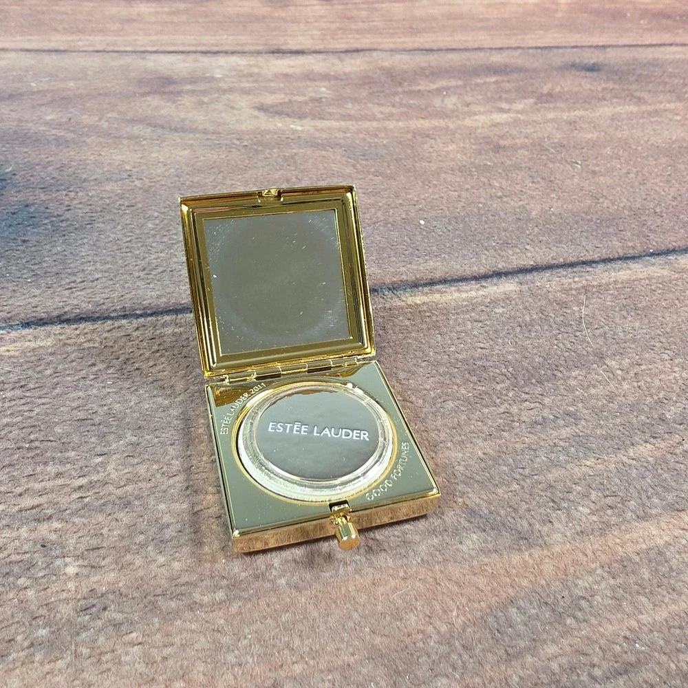 Estee Lauder Powder Compact Womens OS Gold Excellent Good Fortunes 2011 Stones